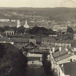 fr_credit-building_mounting