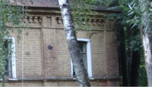 parizhskoy-communi-str-2_plate-wikimap